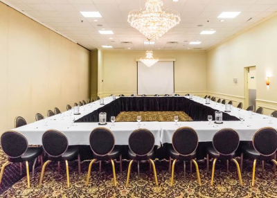 Sz&aacute;llodai rendezv&eacute;nypiac: erős &eacute;v v&eacute;ge, bizonytalanabb j&ouml;vő