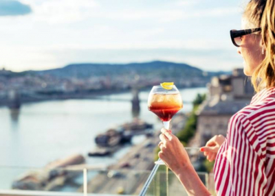 B&aacute;rt nyit a tetőn a Budapest Marriott Hotel