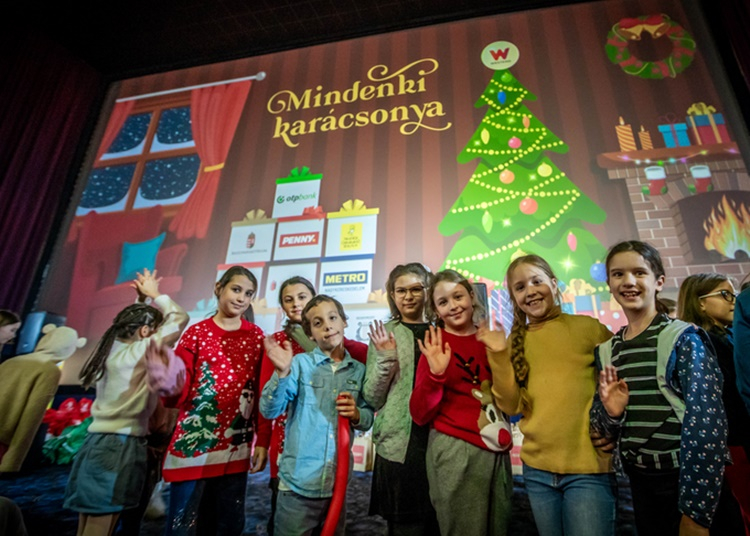 „Mindenki karácsonya” a Westendben - 350 nélkülöző gyermeknek tettük szebbé az ünnepeket