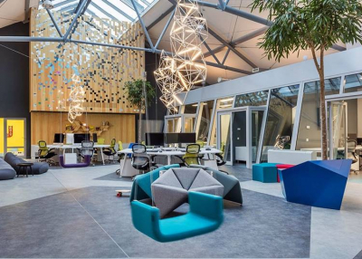 H&uacute;z&oacute;s &aacute;ru g&aacute;lavacsora helyett ingyenes az &Eacute;v Irod&aacute;ja d&iacute;j&aacute;tad&oacute;