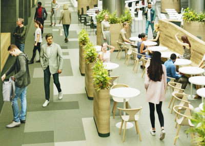 Elk&eacute;pesztő show-val &eacute;s 1 milli&oacute; forint főd&iacute;j&uacute; nyerem&eacute;nyj&aacute;t&eacute;kkal ny&iacute;lik a Westend fel&uacute;j&iacute;tott &eacute;teludvara