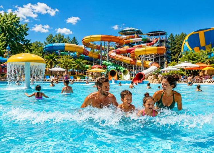 Magyarorsz&aacute;g legjobb aquaparkjai &eacute;s &eacute;lm&eacute;nyf&uuml;rdői &ndash; 15 hűs&iacute;tő &uacute;ti c&eacute;l a ny&aacute;rra