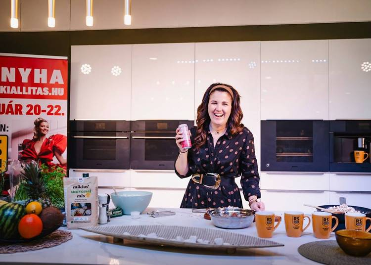 Rekordokkal z&aacute;rult a 4 HELYSZ&Iacute;N Konyhab&uacute;tor Ki&aacute;ll&iacute;t&aacute;s