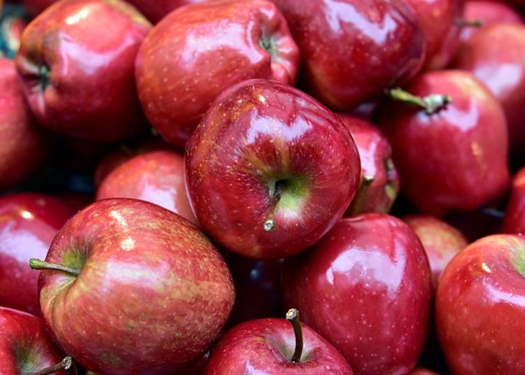 Almavir&aacute;g Fesztiv&aacute;l, 2026. &aacute;prilis 27. &ndash; m&aacute;jus 3.