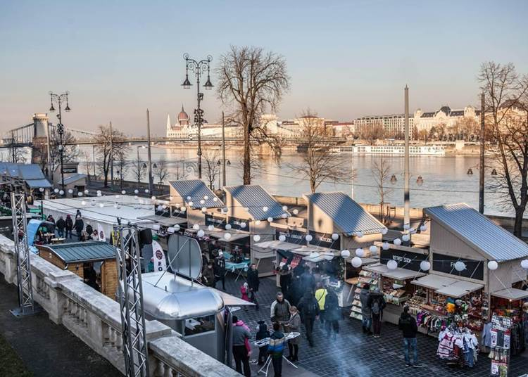 Adventi programok a Várkert Bazárban