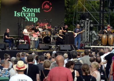 Közel kétmillió látogatója volt a budapesti Szent István-napi ünnepnek